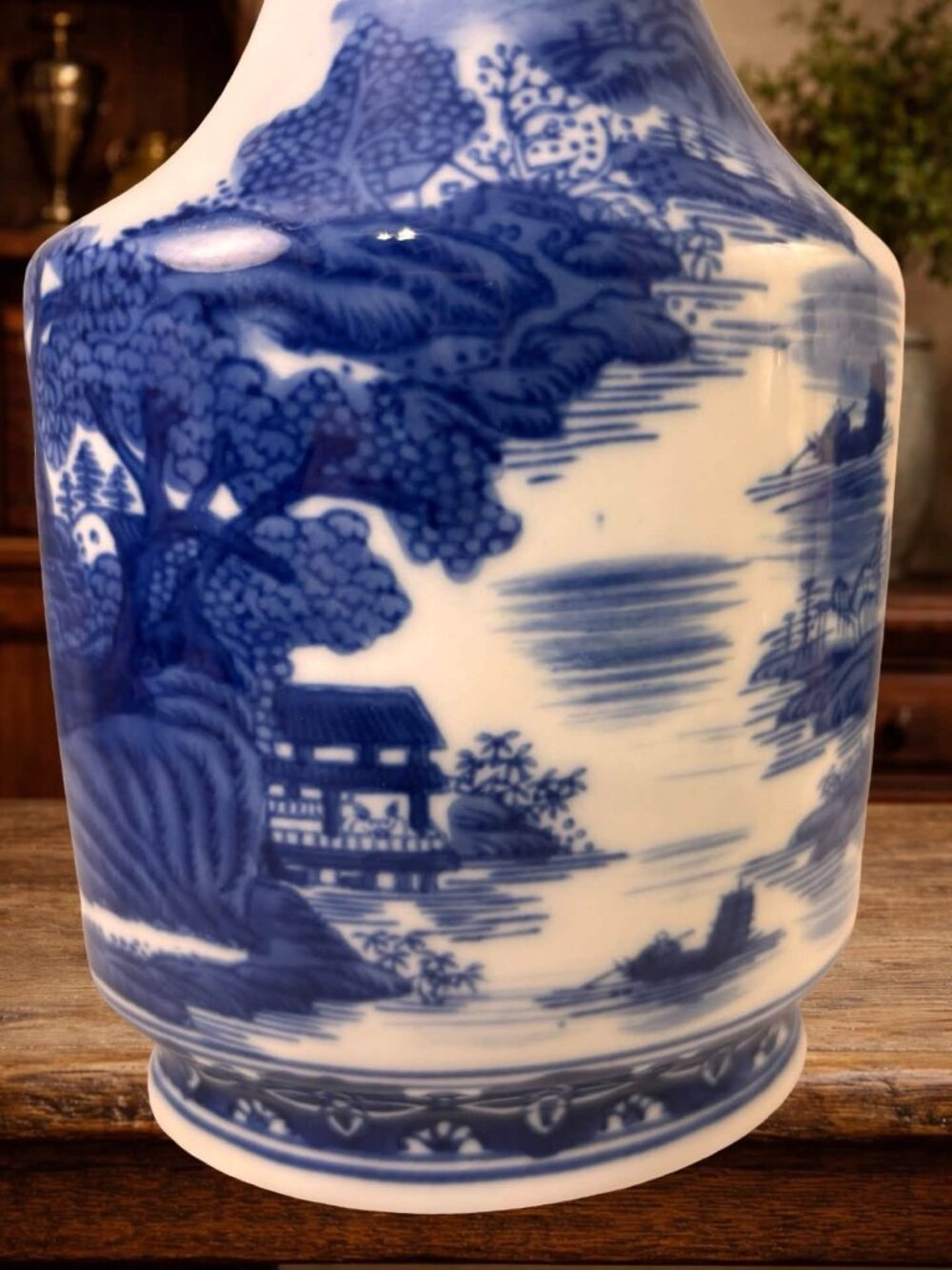 Blue & White Porcelain Chinoiserie Bottle Signed With Scenic Asian Landscape Des - Picture 6 of 8